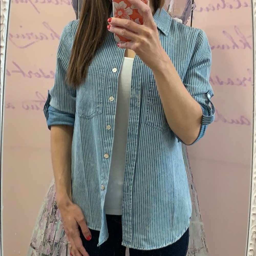 Boutique striped chambray button down shirt small